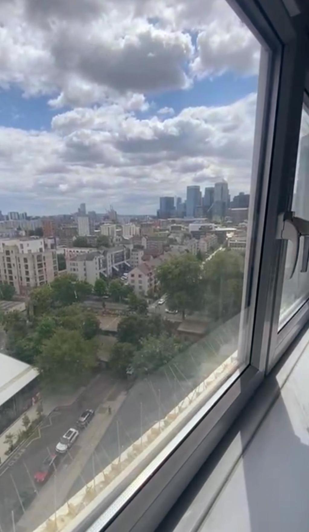LONDON -2 bedroom - Breathtaking Views London Skyline Canary Warf