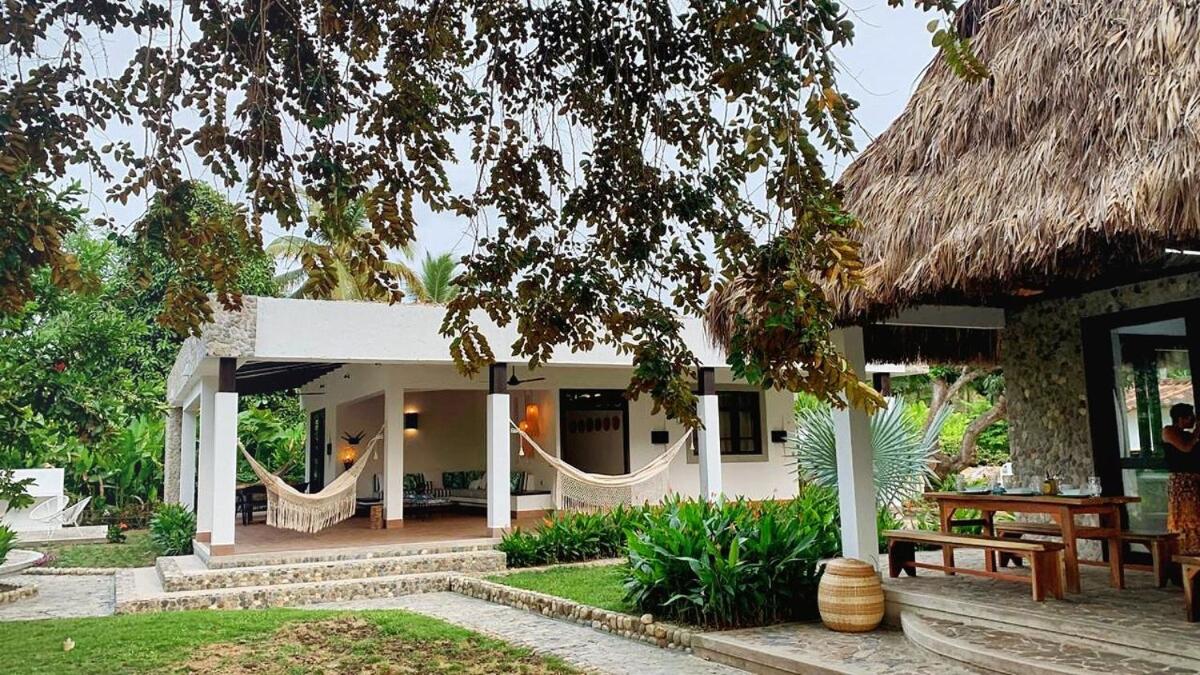 NEW beach villa w pool between Tayrona & Palomino