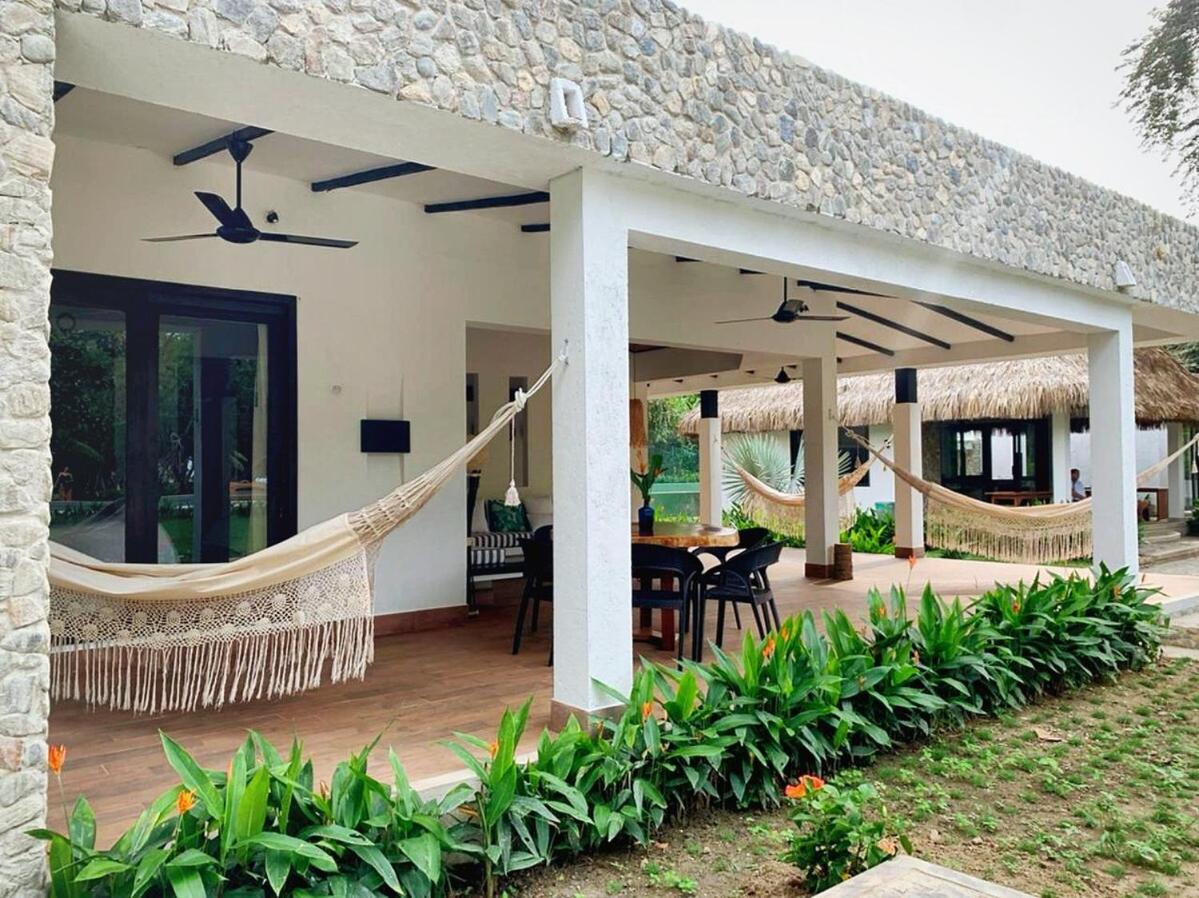 NEW beach villa w pool between Tayrona & Palomino
