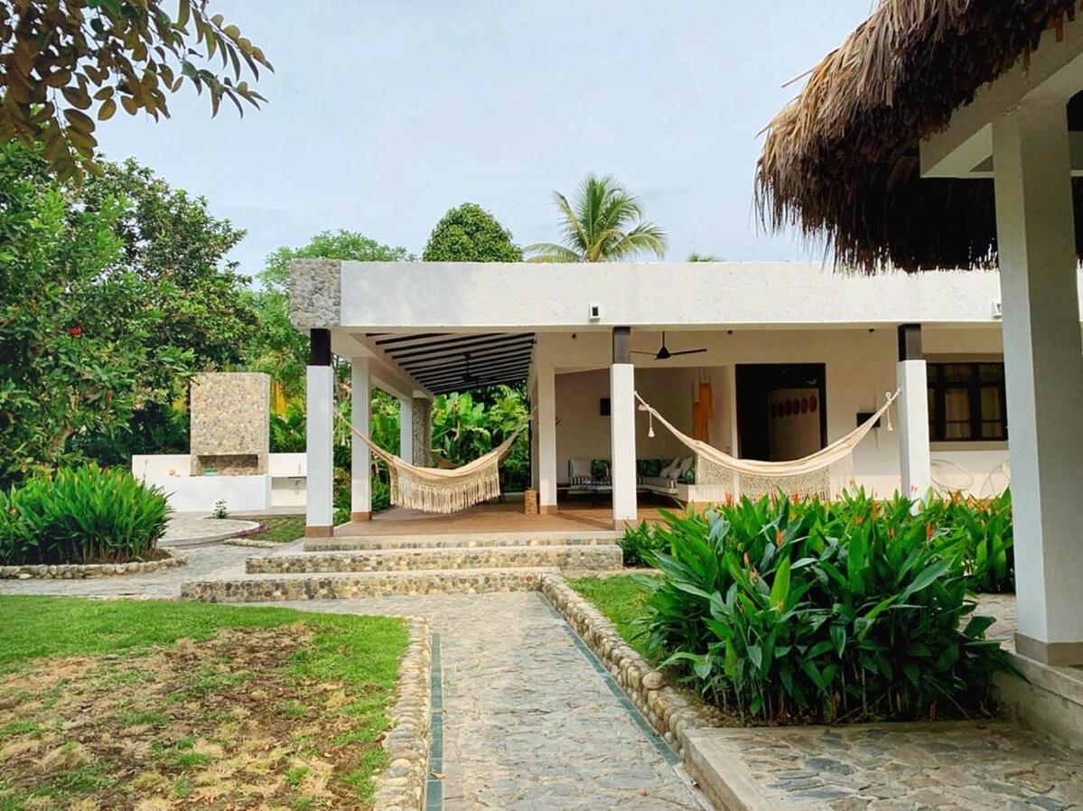 NEW beach villa w pool between Tayrona & Palomino