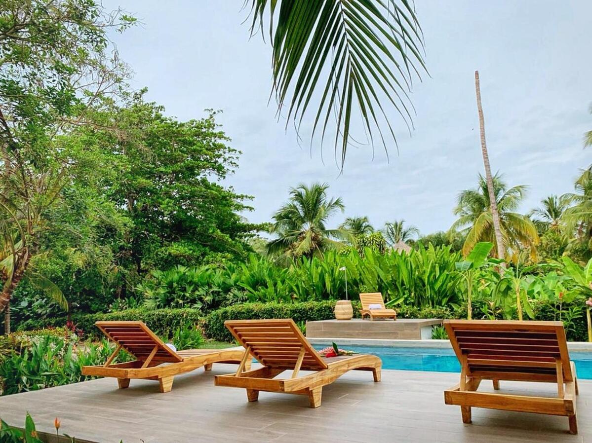 NEW beach villa w pool between Tayrona & Palomino