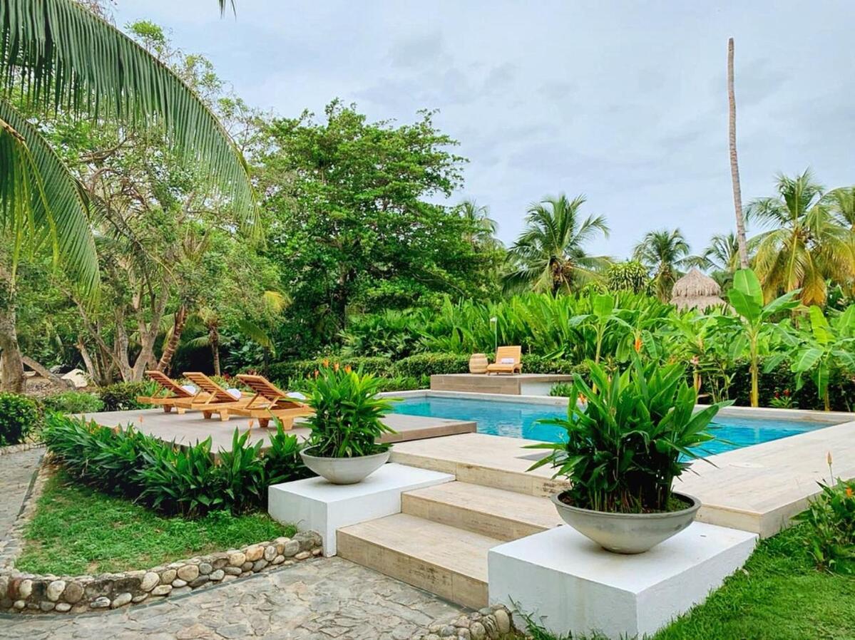 NEW beach villa w pool between Tayrona & Palomino