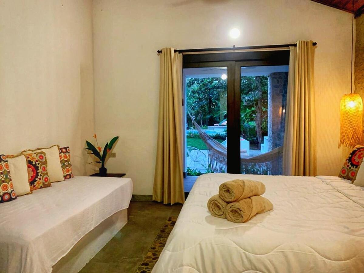 NEW beach villa w pool between Tayrona & Palomino