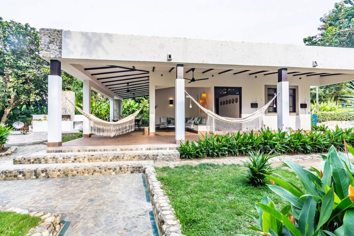 NEW beach villa w pool between Tayrona & Palomino