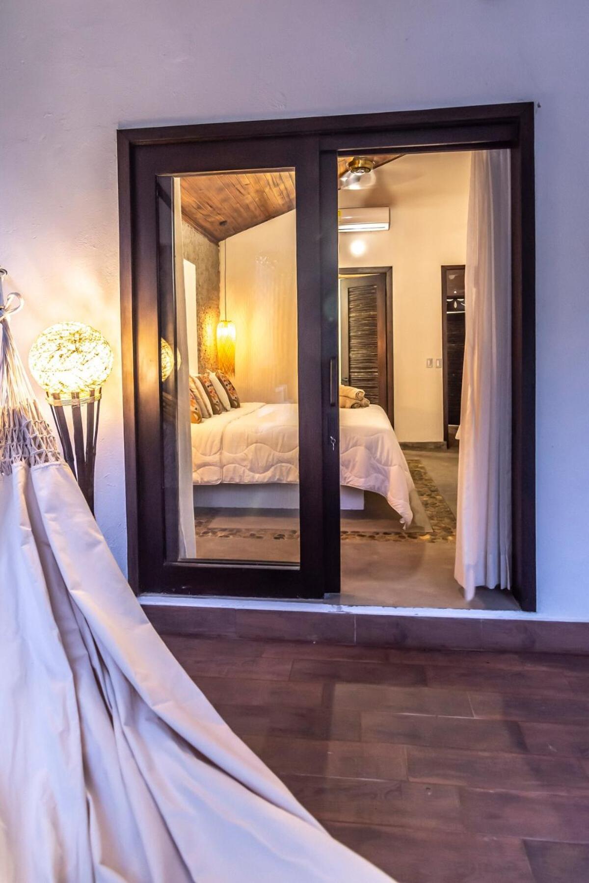 NEW beach villa w pool between Tayrona & Palomino