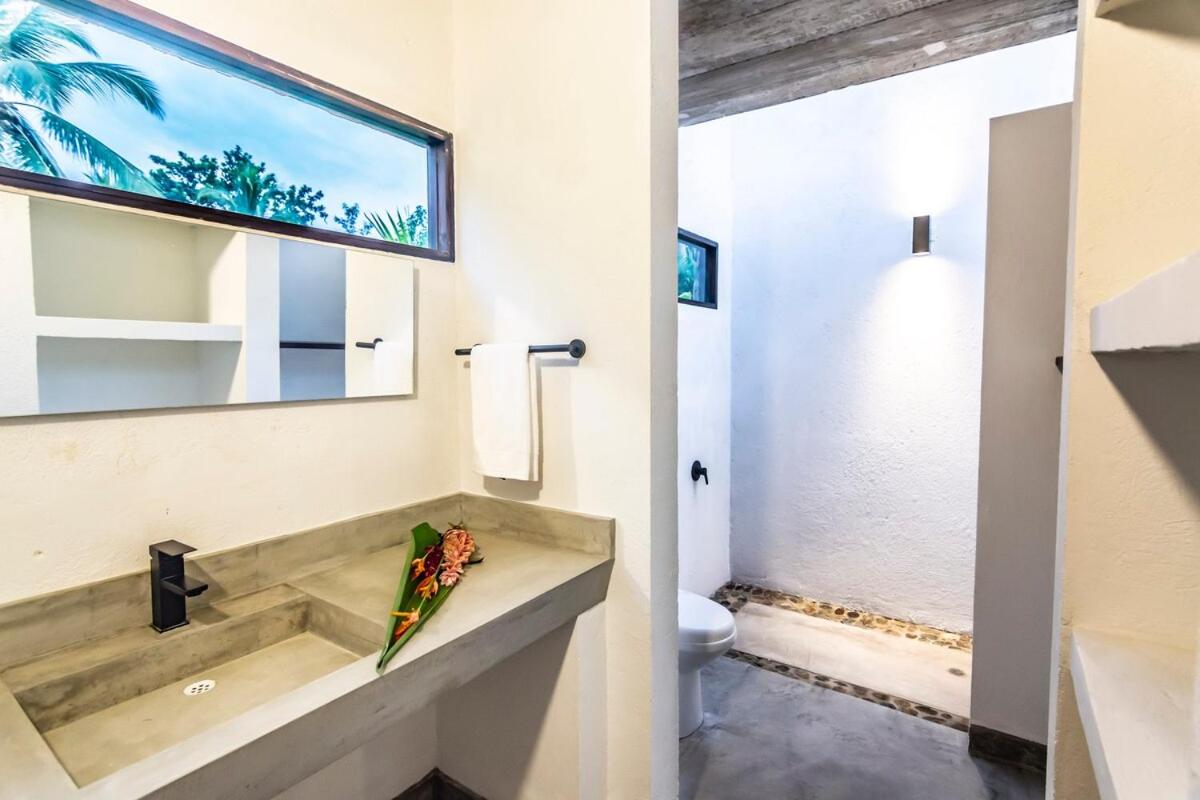 NEW beach villa w pool between Tayrona & Palomino