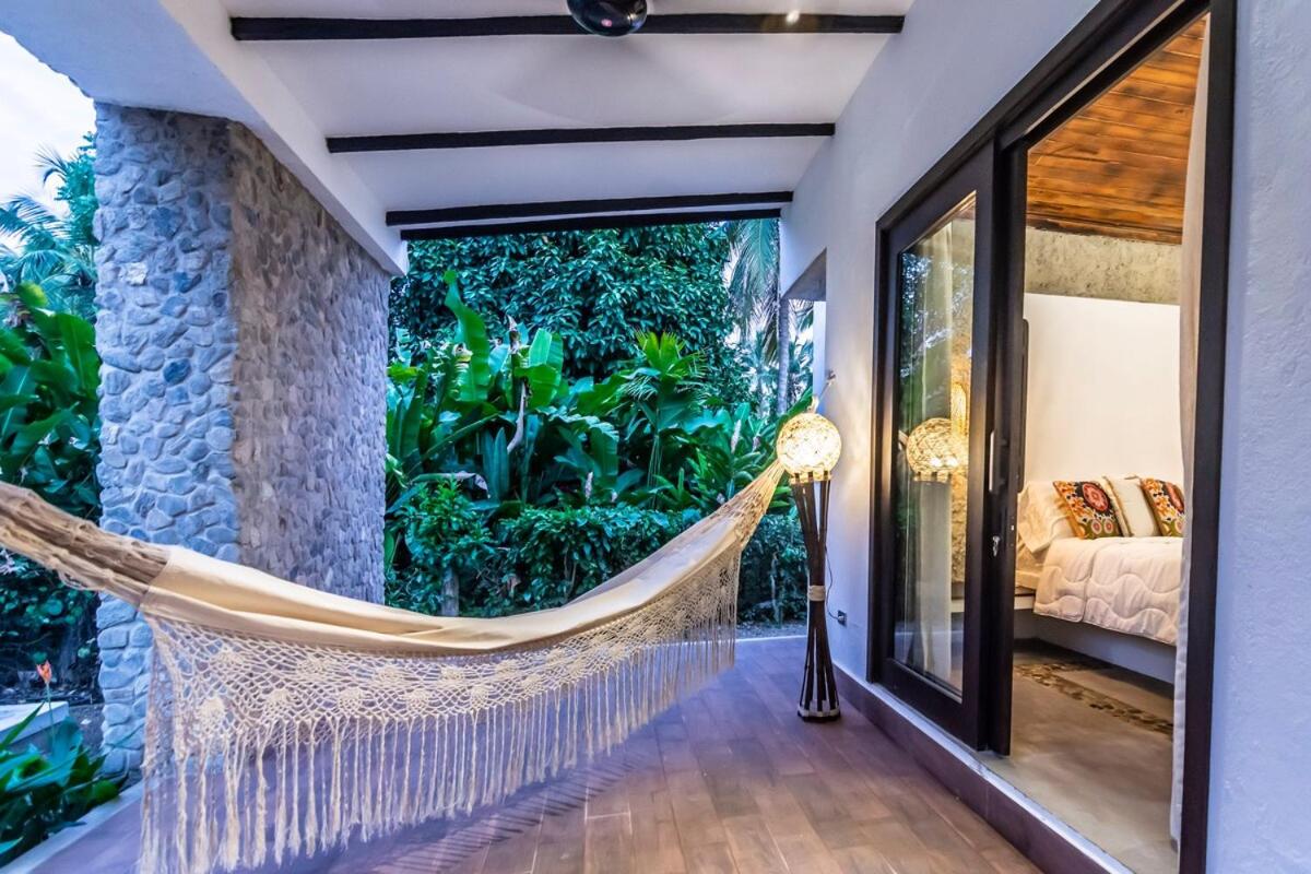 NEW beach villa w pool between Tayrona & Palomino