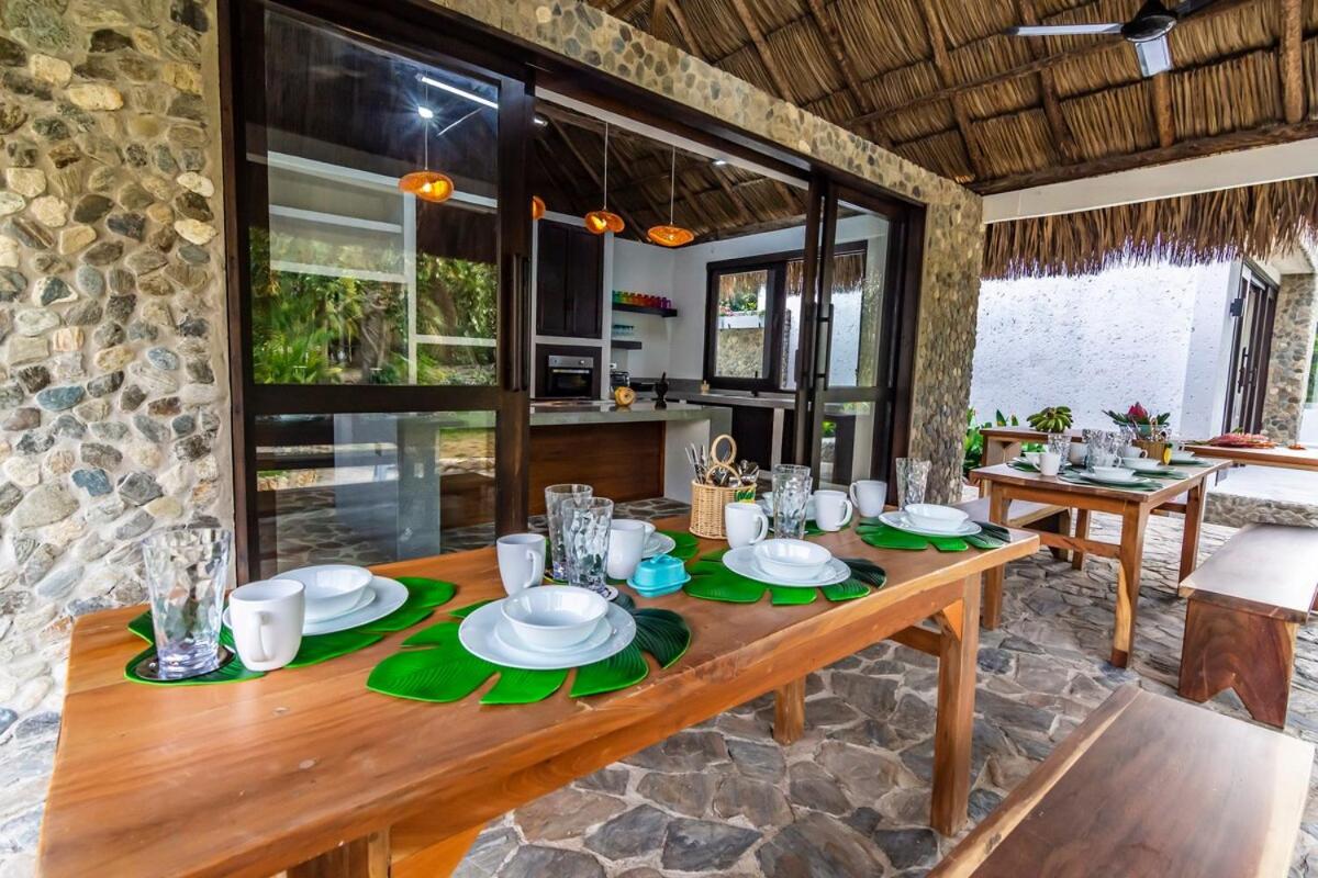 NEW beach villa w pool between Tayrona & Palomino