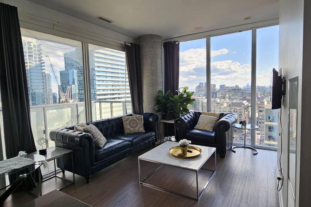 Blue Jays CN Tower Suite