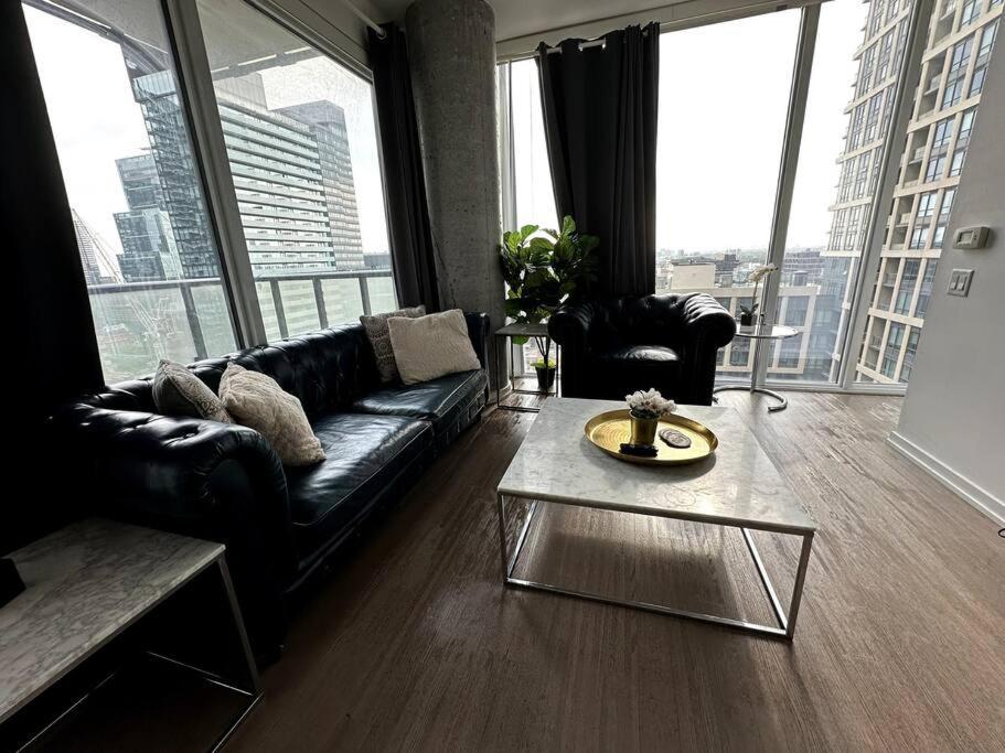 Blue Jays CN Tower Suite
