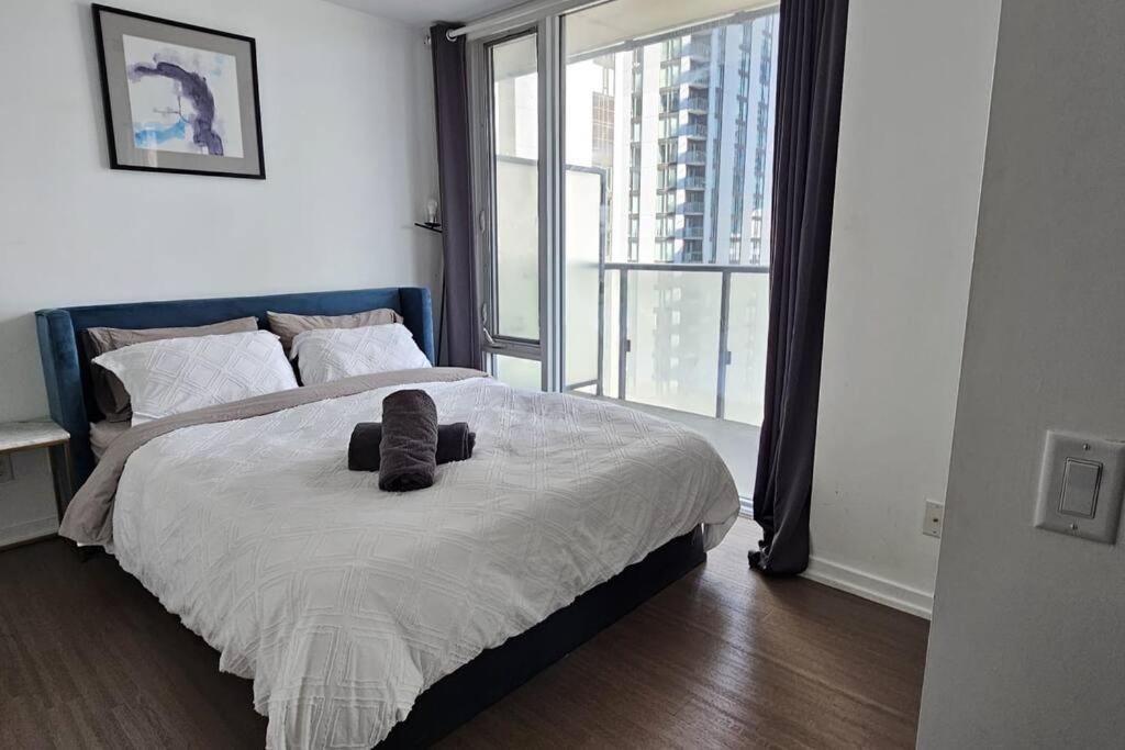 Blue Jays CN Tower Suite