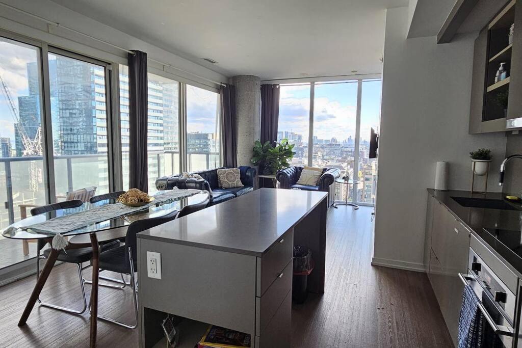 Blue Jays CN Tower Suite