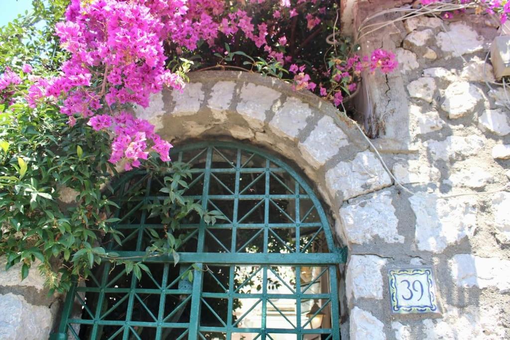 La Bouganville Capri