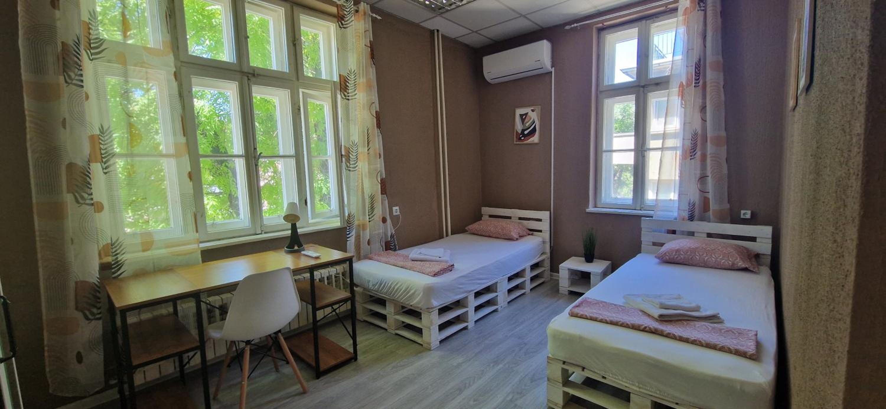 Lambo's Corner Varna - Guest Rooms