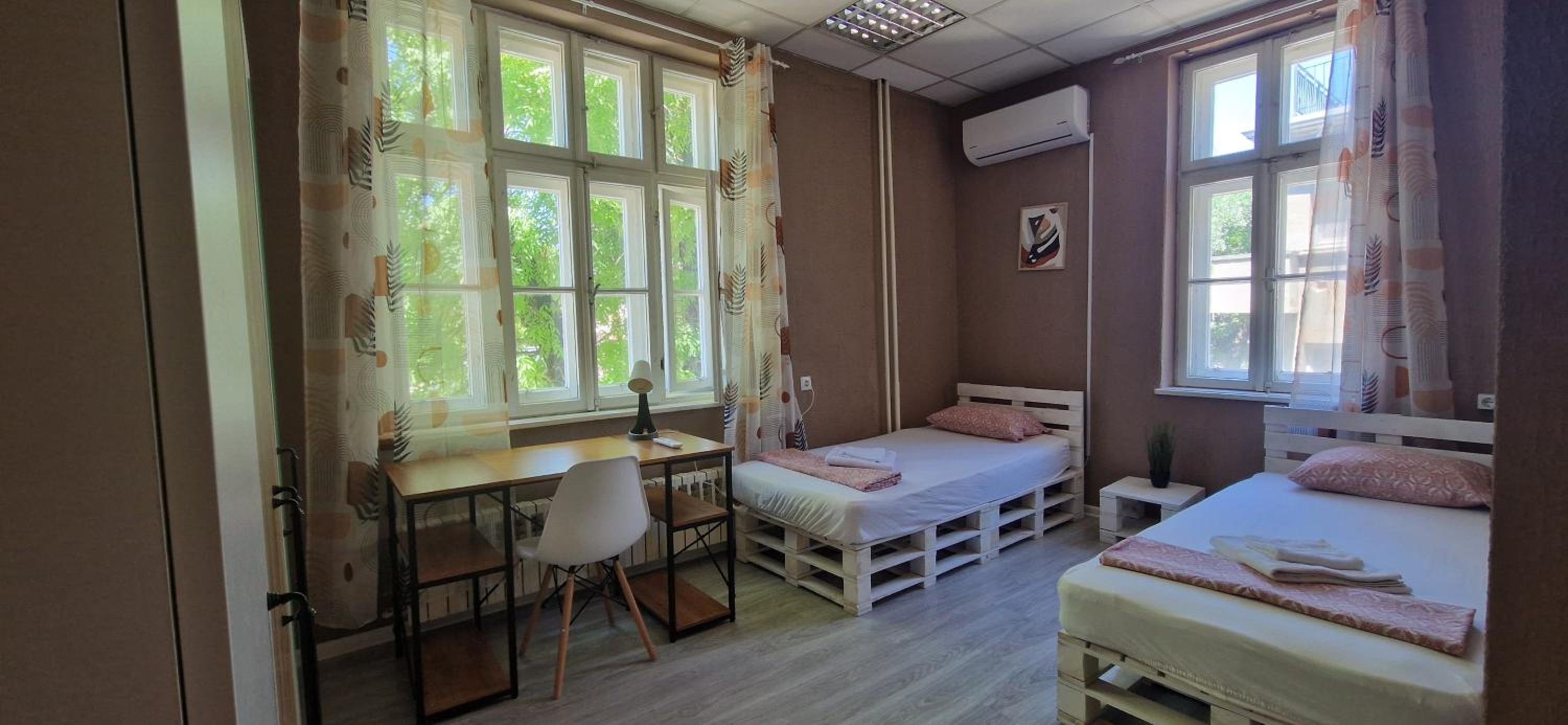Lambo's Corner Varna - Guest Rooms