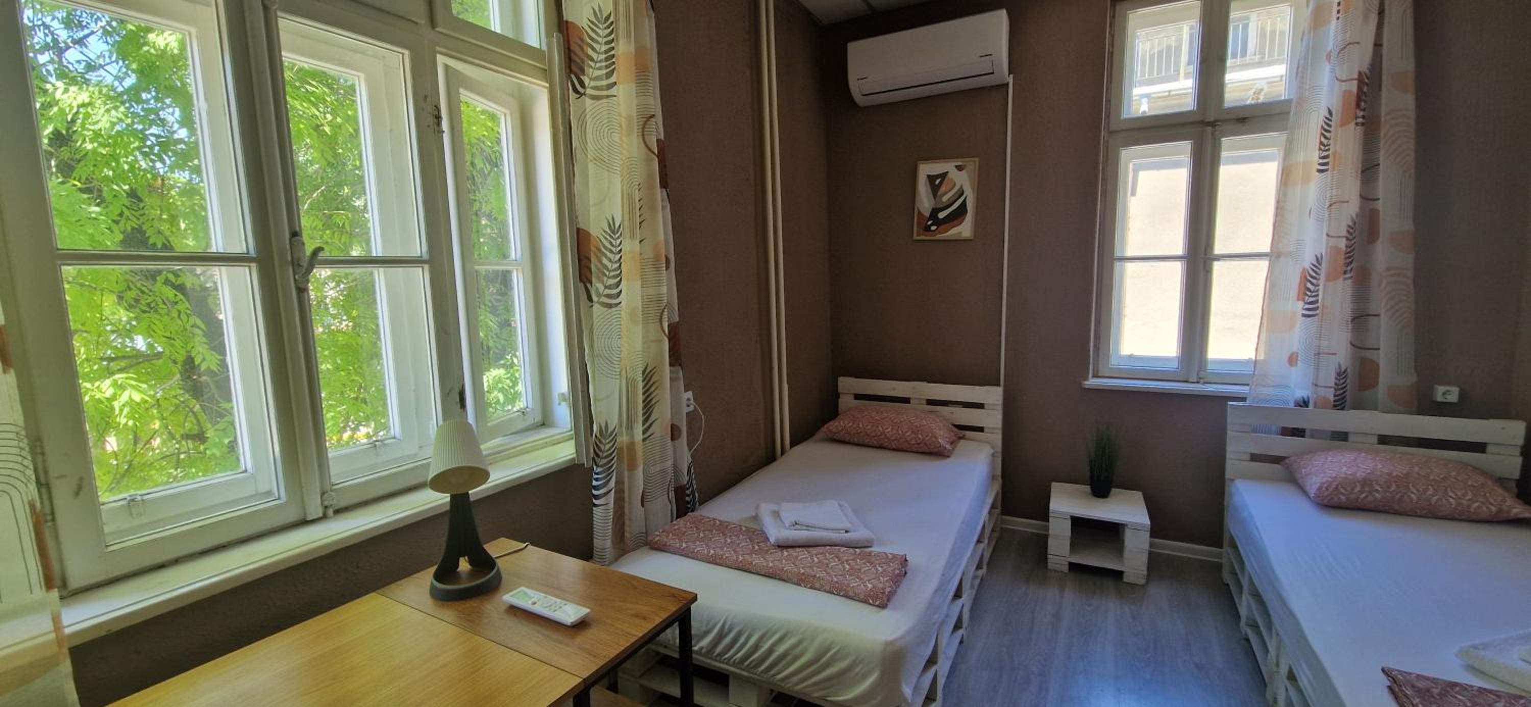 Lambo's Corner Varna - Guest Rooms
