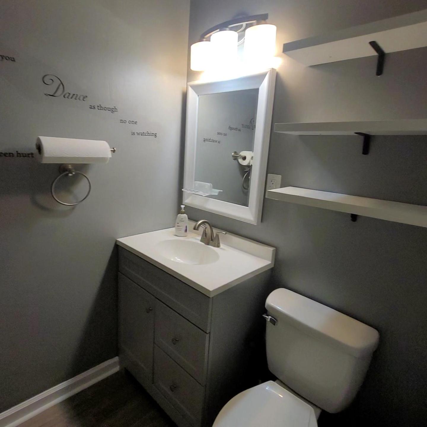 Fayetteville Vacations - 4 bd home close to Fort Liberty - Property Image 34