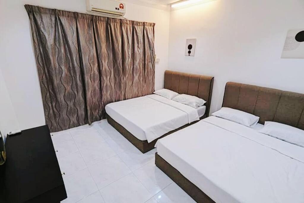 5 min to IPOH town 6br PASIR PUTEH 6BR 26pax mahjong photo 4