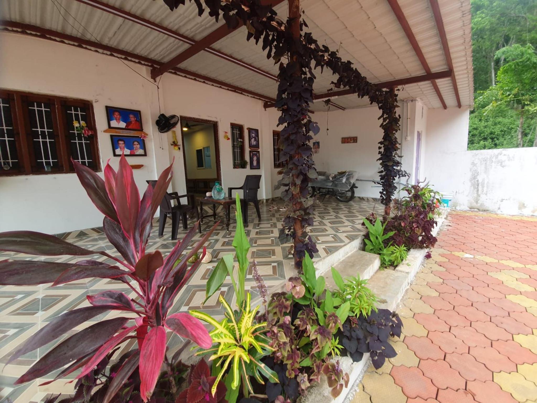 SBI Home Stay courtallum view 5