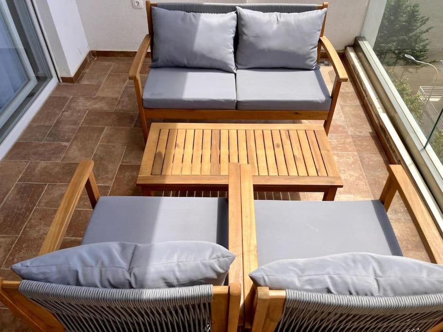Turquoise Sea Apartment