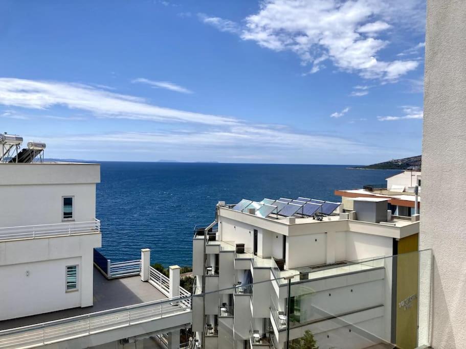 Turquoise Sea Apartment