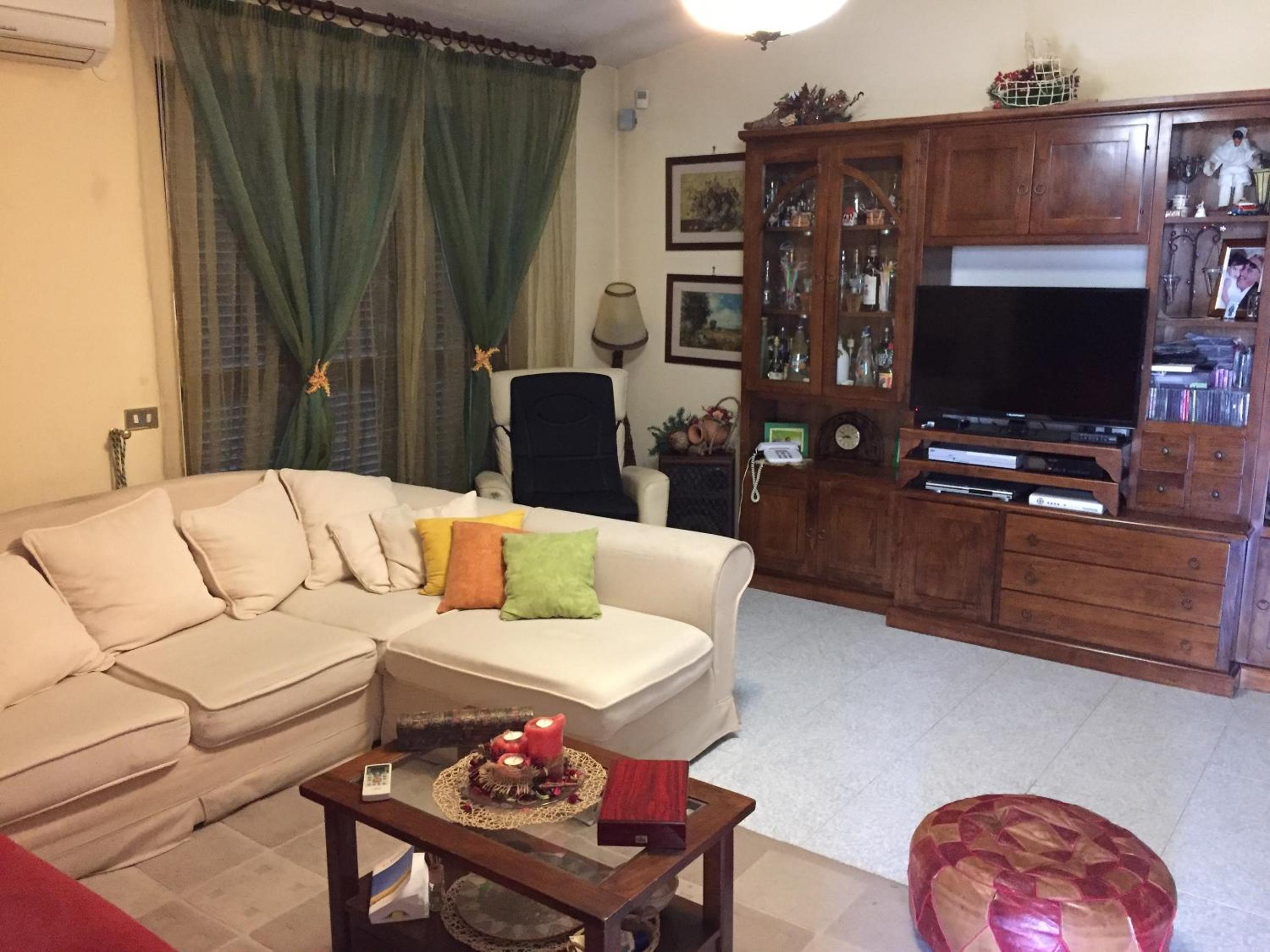 Spacious Apartment in Giugliano with private pool and terrace view 4