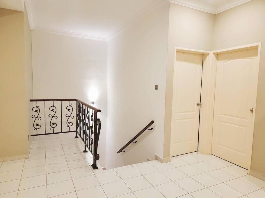 5min to town IPOH garden east tambun cottage 4br 16 pax photo 5