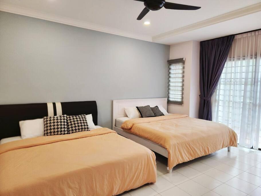 5min to town IPOH garden east tambun cottage 4br 16 pax photo 6