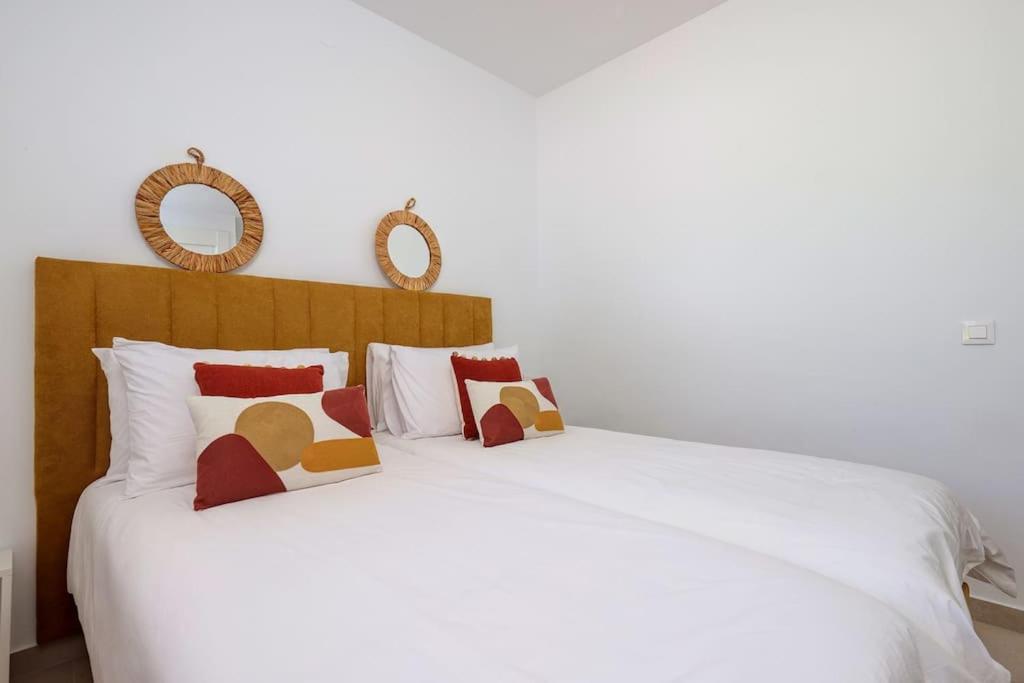 034 Luxury La Cala Villa, Private Pool and Sea Views