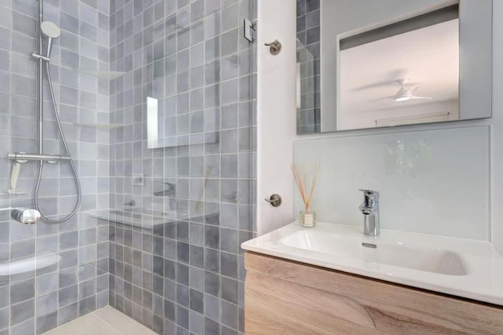 034 Luxury La Cala Villa, Private Pool and Sea Views