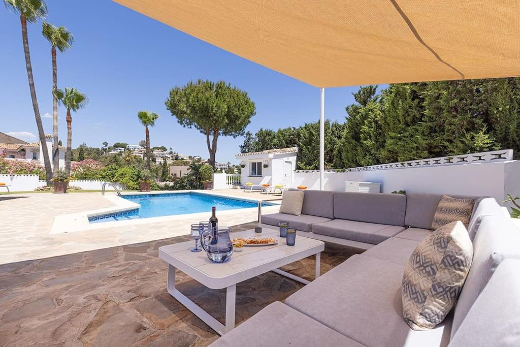 034 Luxury La Cala Villa, Private Pool and Sea Views