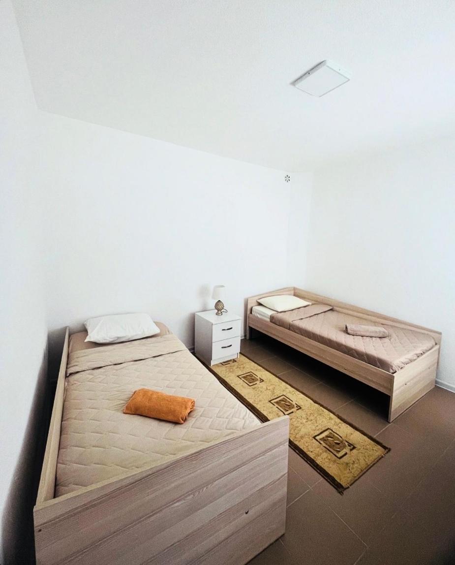 Dina Apartments