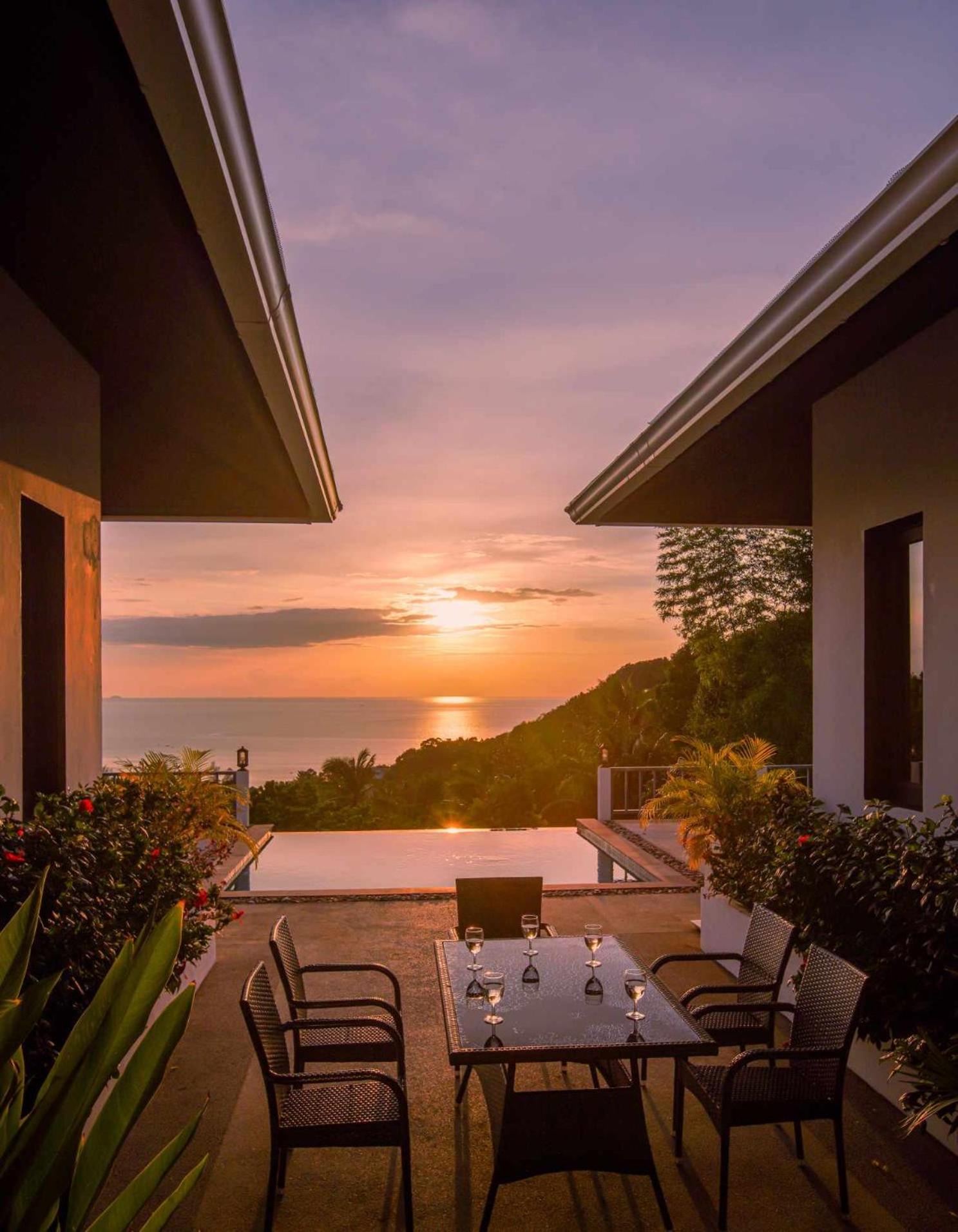 Luxurious Pool villa with great sea view