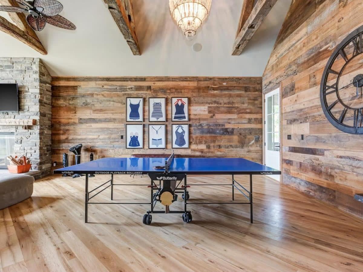 Exclusive Waterfront Getaway with Beach & Bunkie