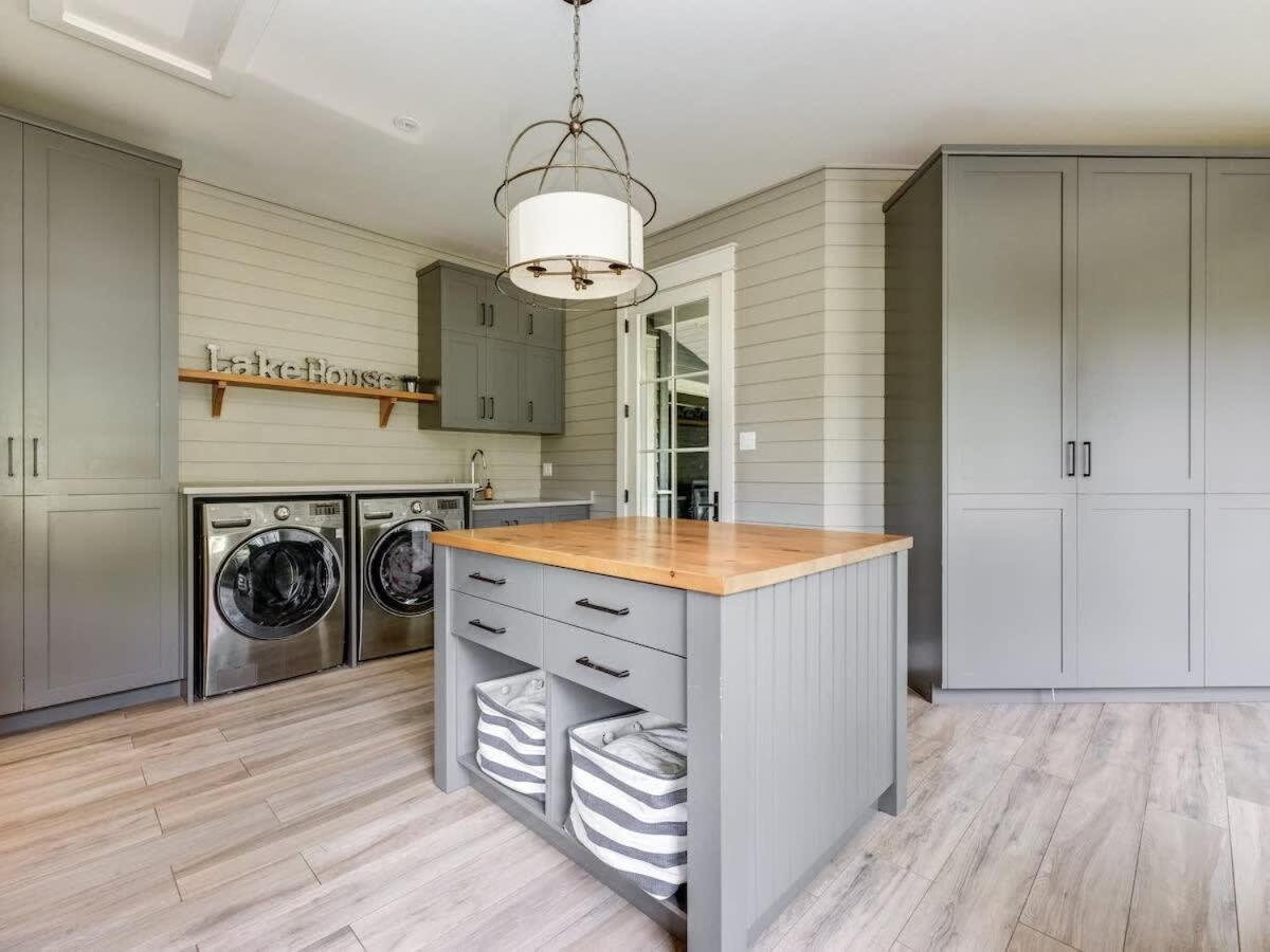 Exclusive Waterfront Getaway with Beach & Bunkie
