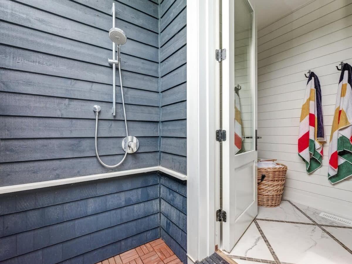 Exclusive Waterfront Getaway with Beach & Bunkie