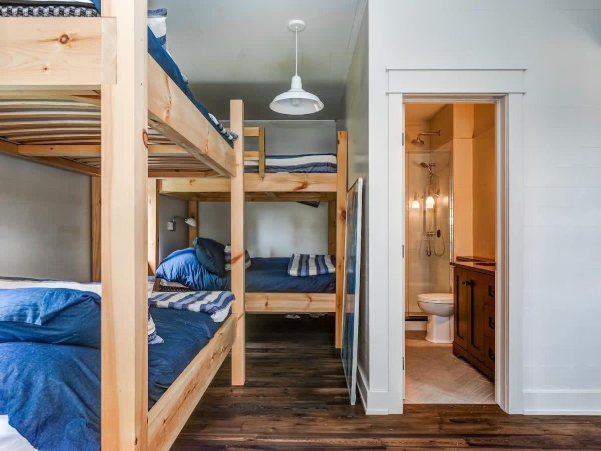 Exclusive Waterfront Getaway with Beach & Bunkie