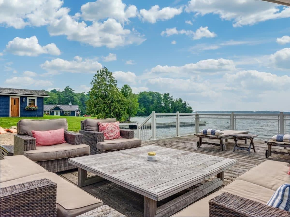 Exclusive Waterfront Getaway with Beach & Bunkie