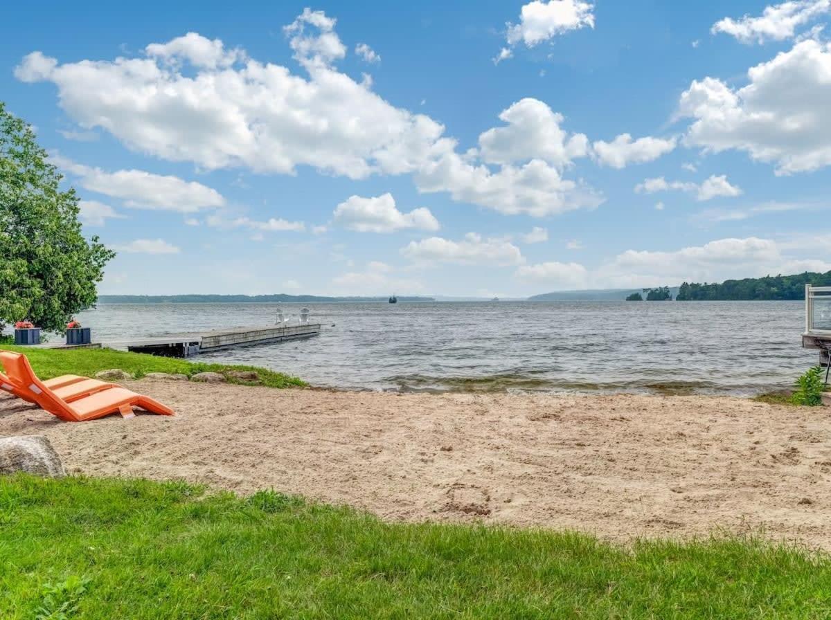 Exclusive Waterfront Getaway with Beach & Bunkie