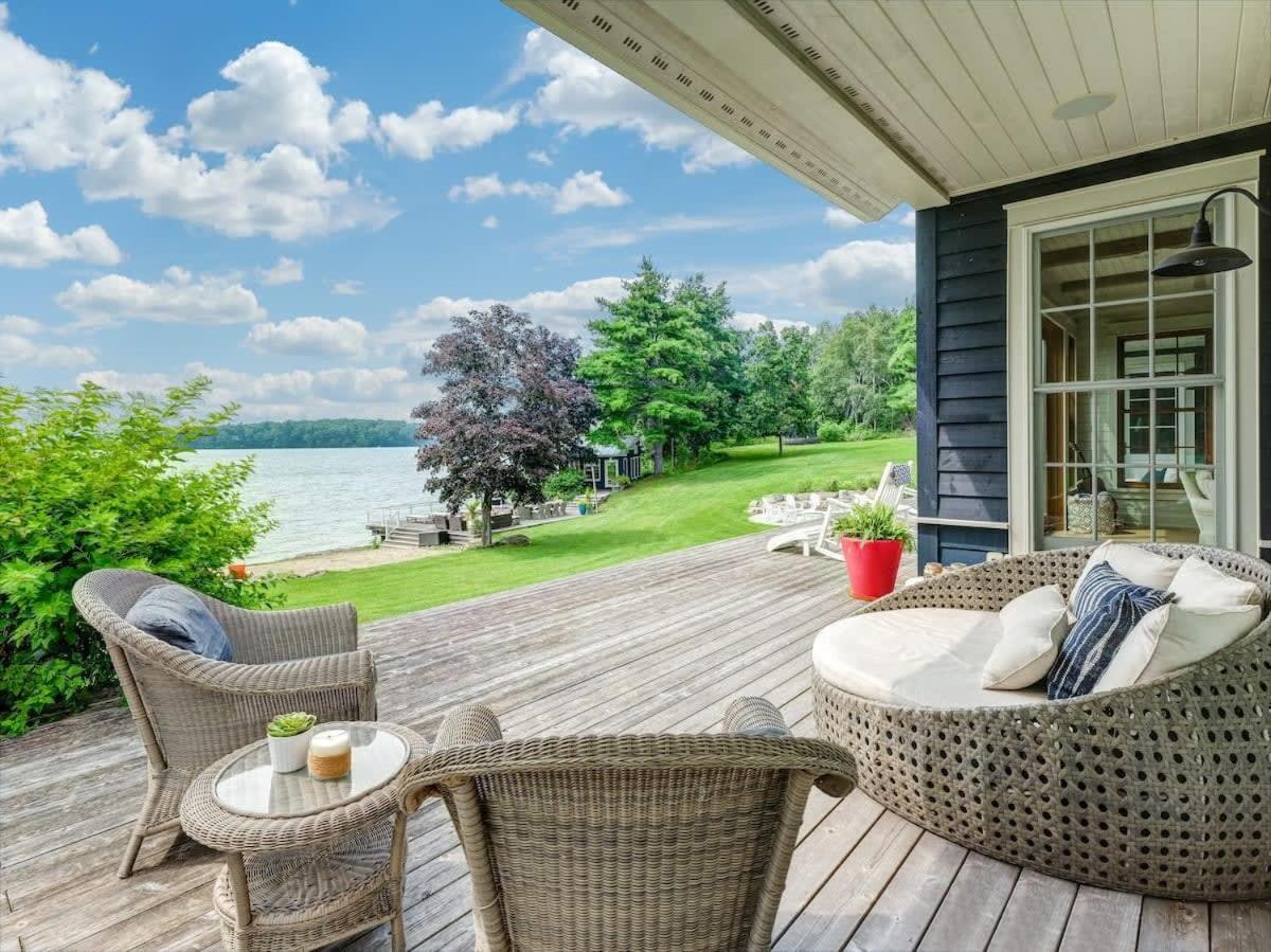 Exclusive Waterfront Getaway with Beach & Bunkie
