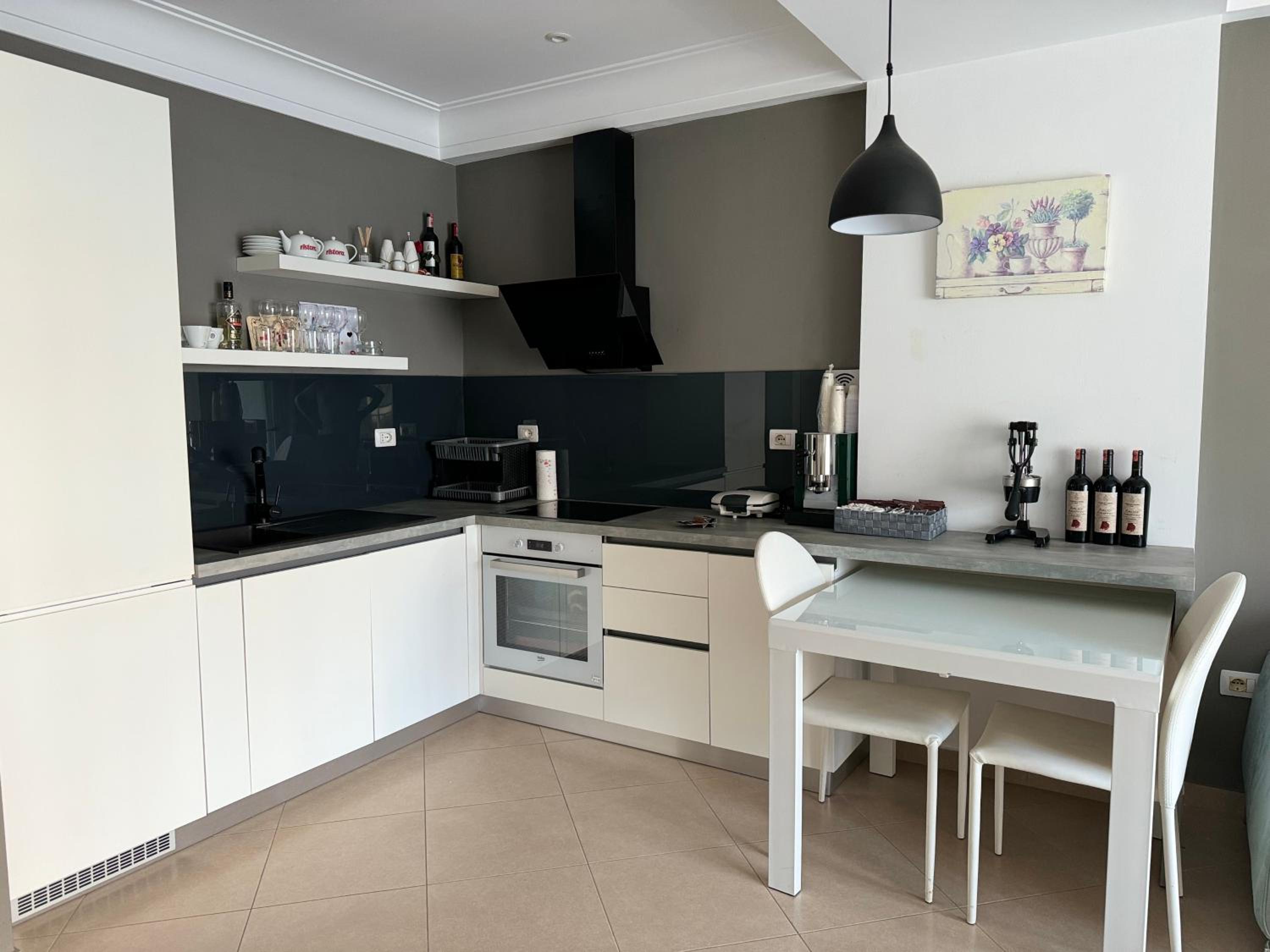 L&B Modern Apartment