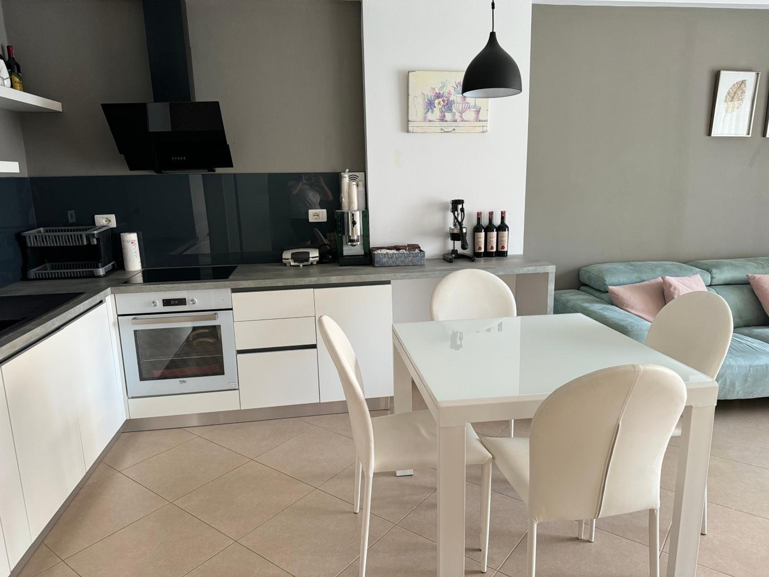 L&B Modern Apartment