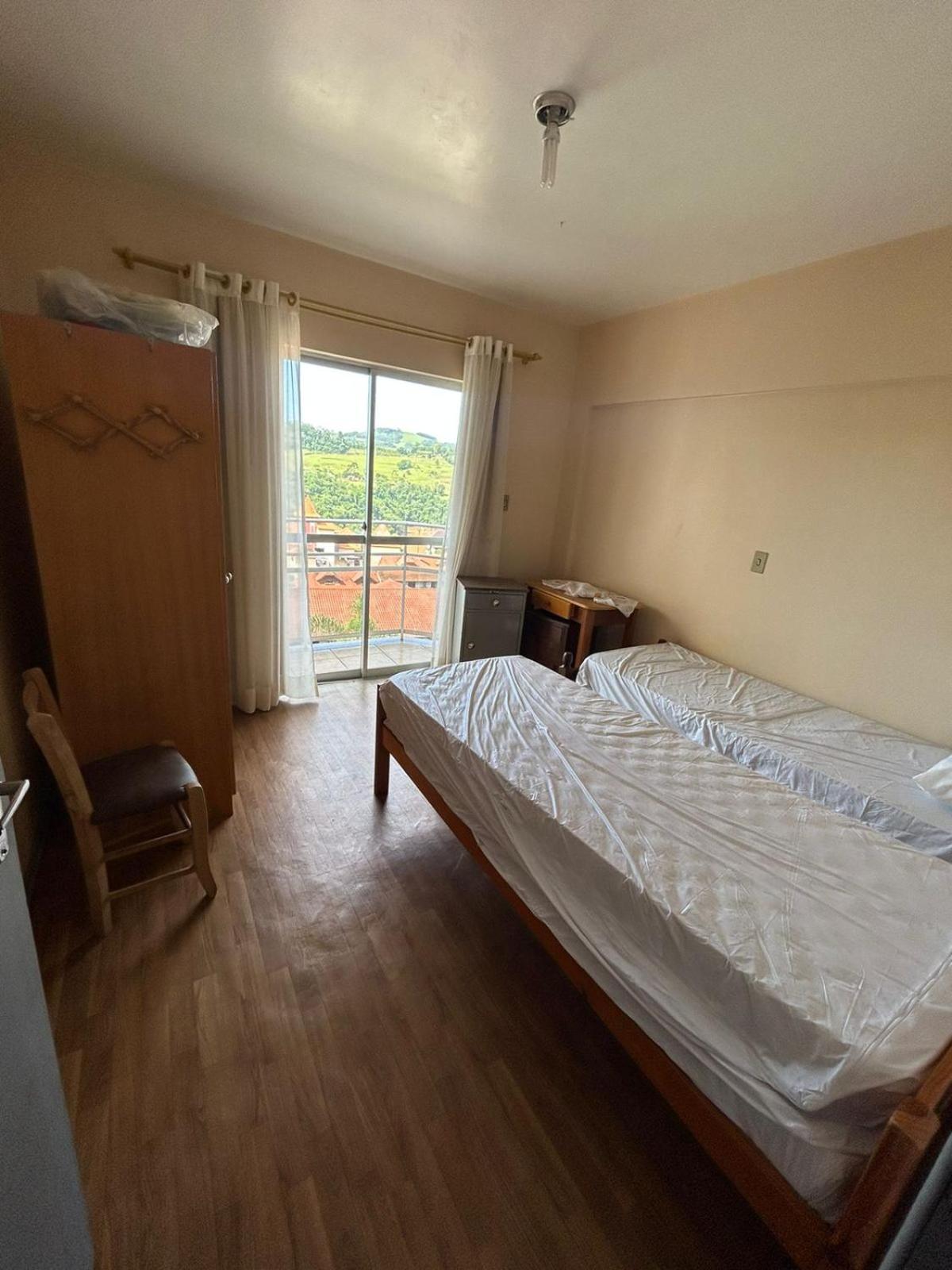 APARTAMENTO DUPLEX 5 QUARTOS 100 m do Parque