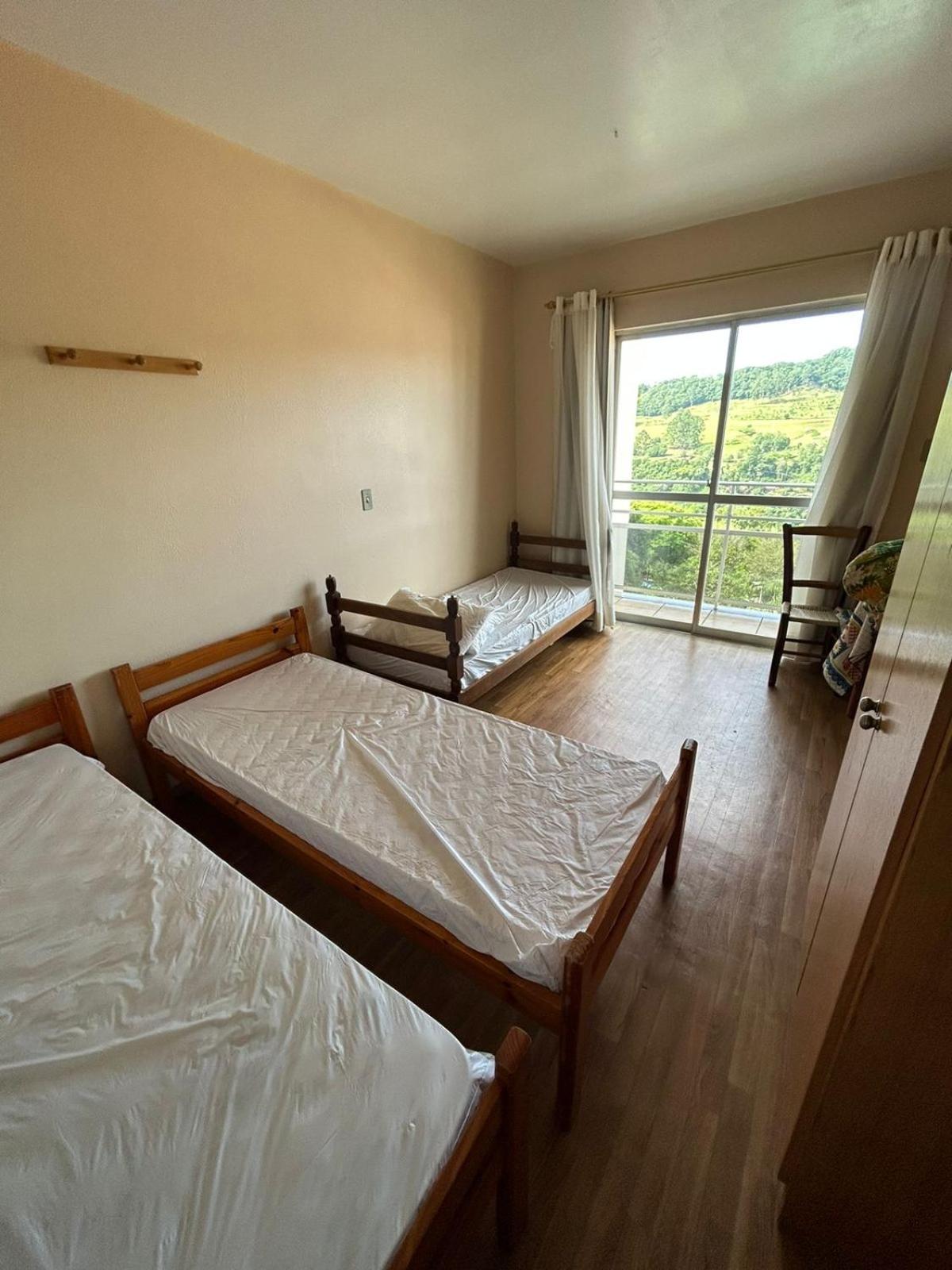 APARTAMENTO DUPLEX 5 QUARTOS 100 m do Parque