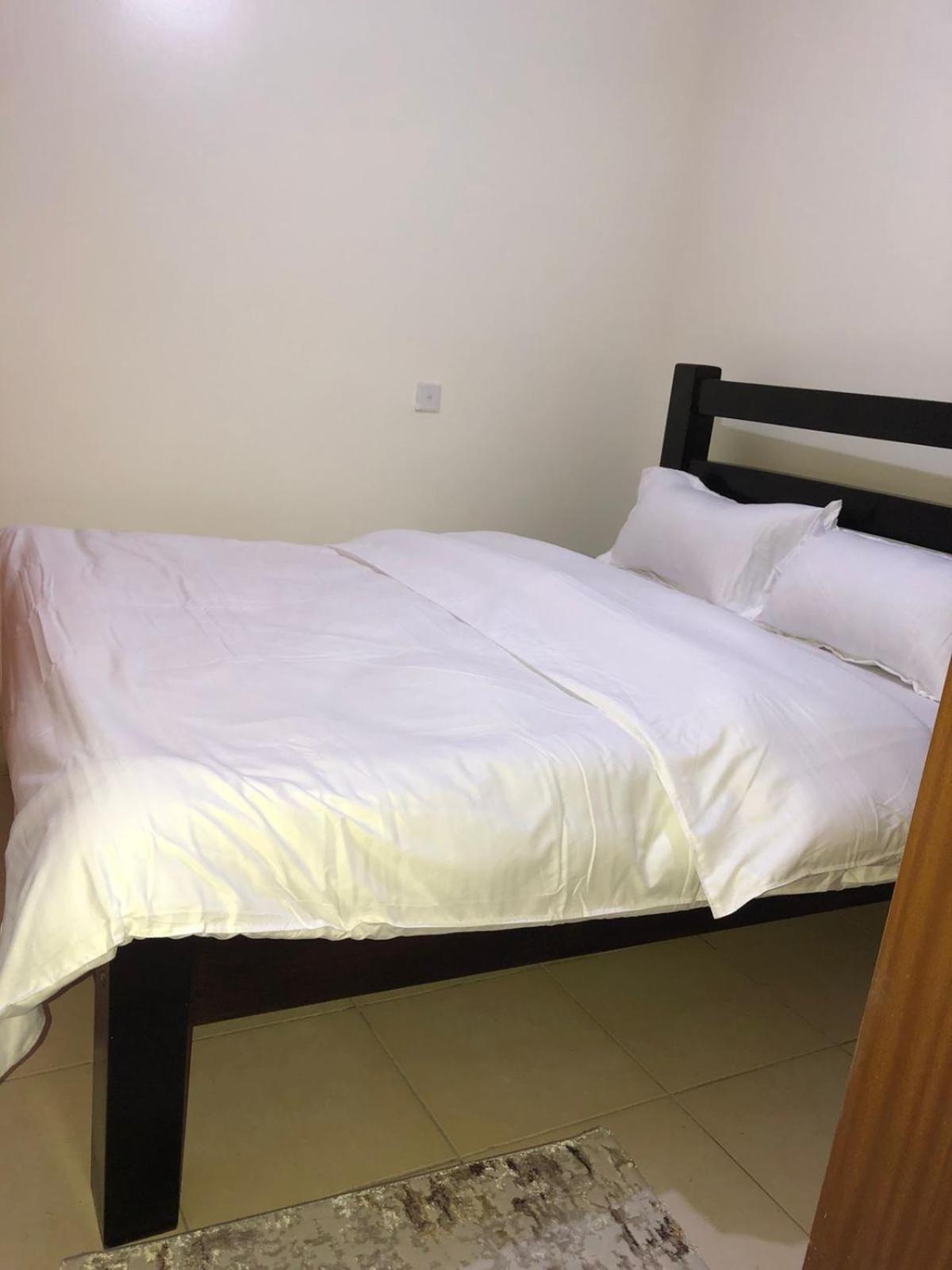 3 Bedroom Retreat Apartment In Greatwall Gardens view 3