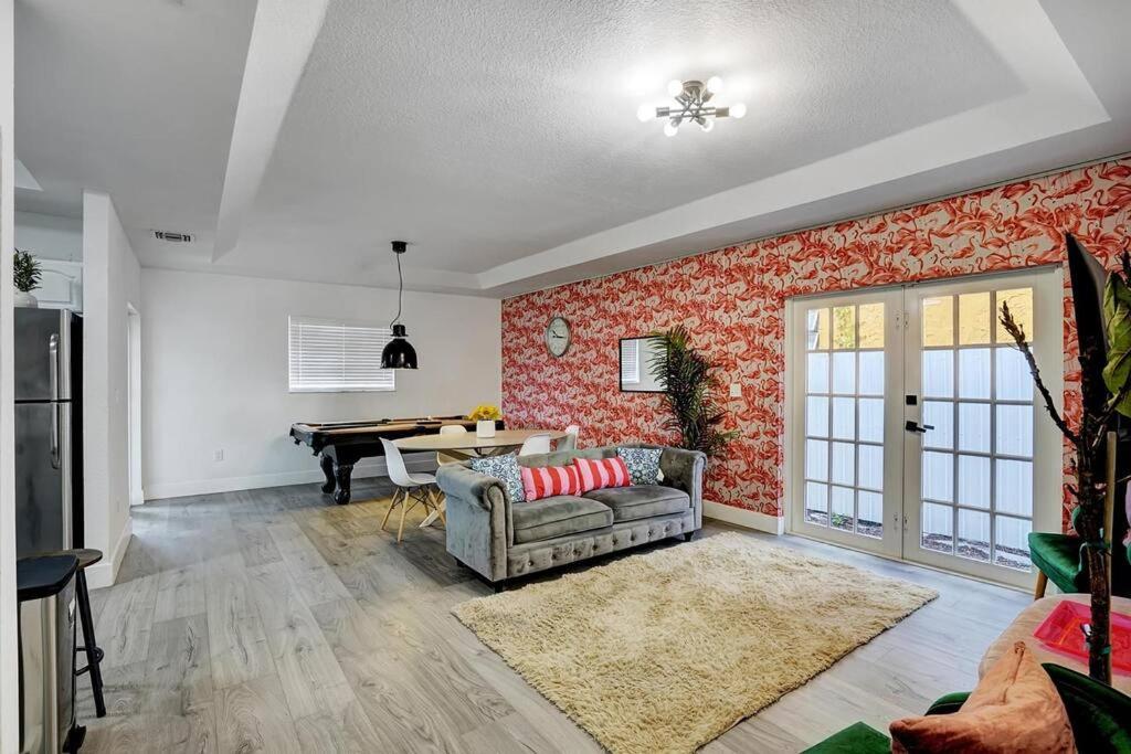 Modern Miami House 2Baths Design District in Mins