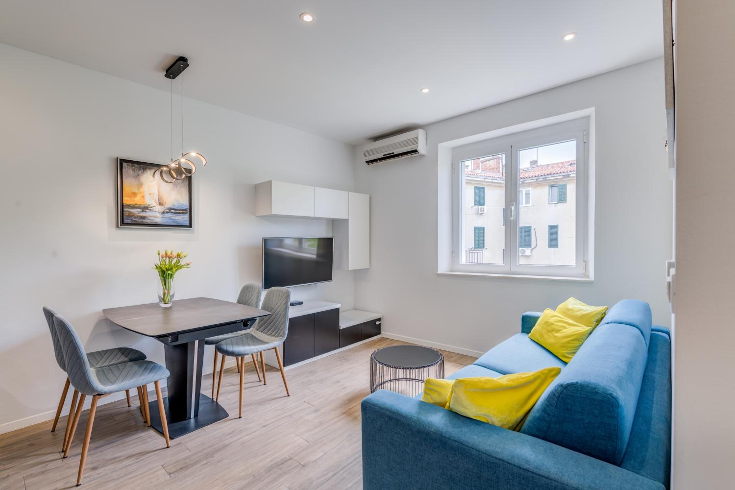Mambo 1-Bedroom Luxury Apartment - Downtown photo 2