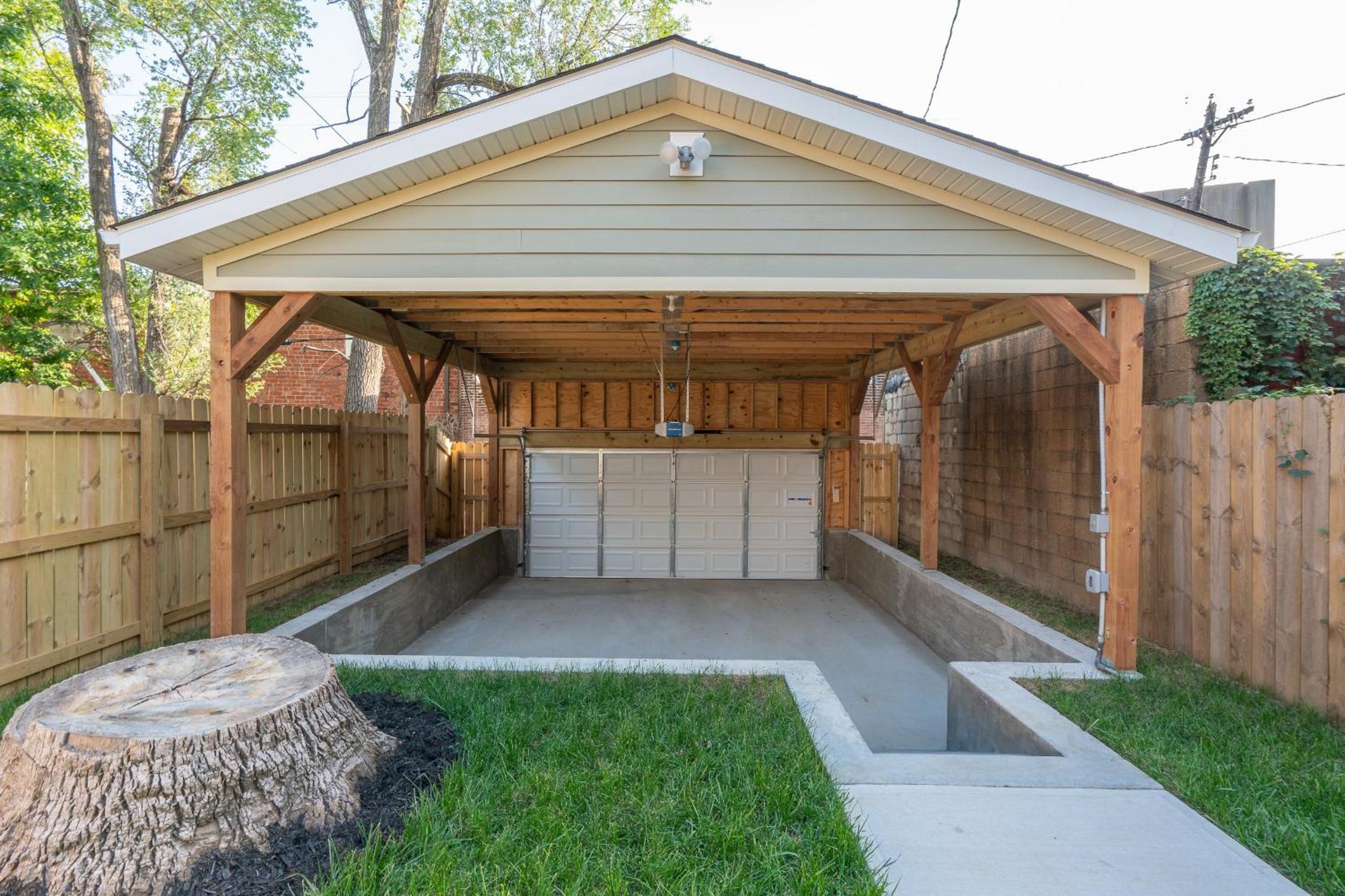 Parkside Comfort | JZ Vacation Rentals view 4