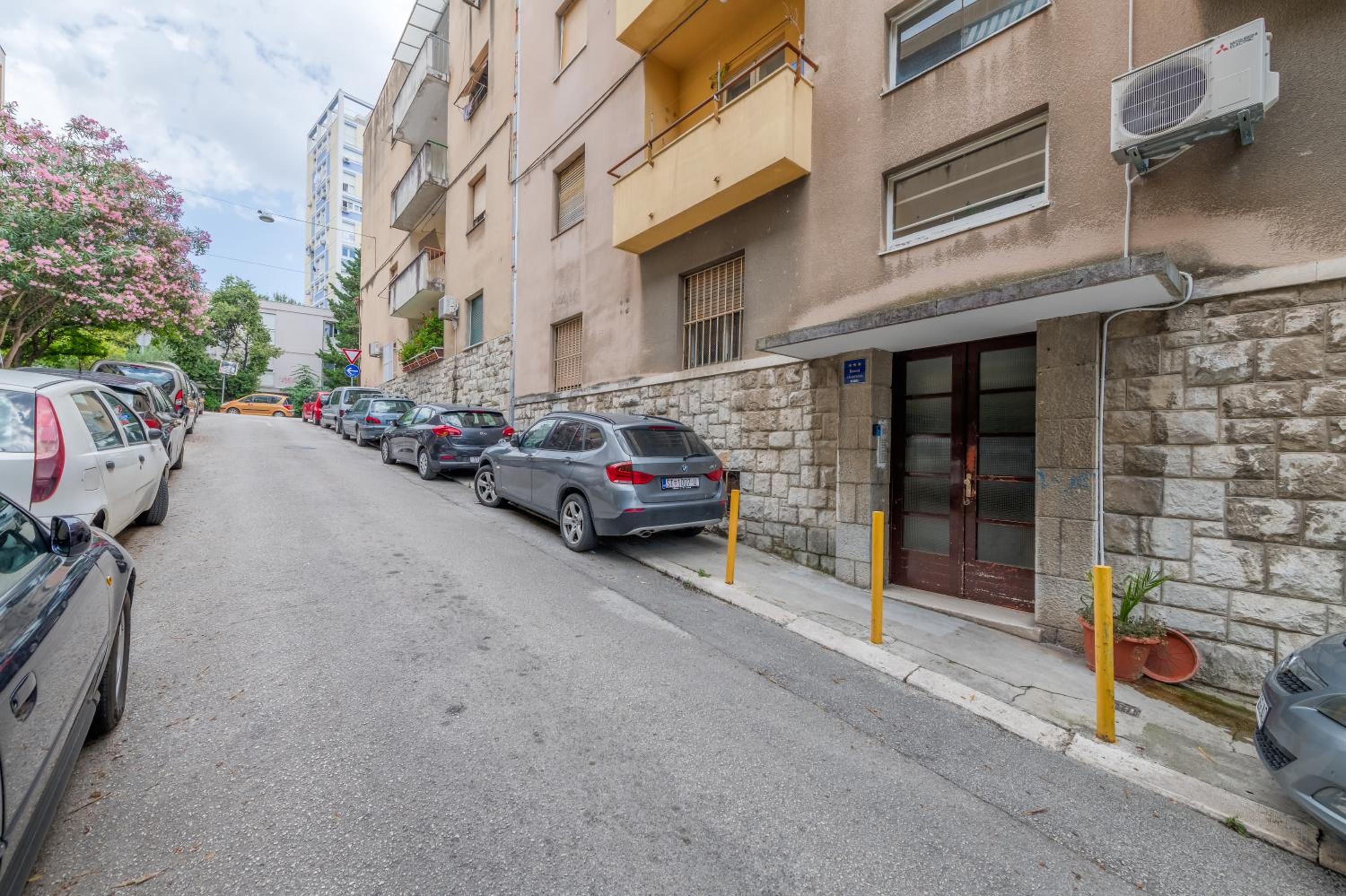 Mambo 1-Bedroom Luxury Apartment - Downtown — Split