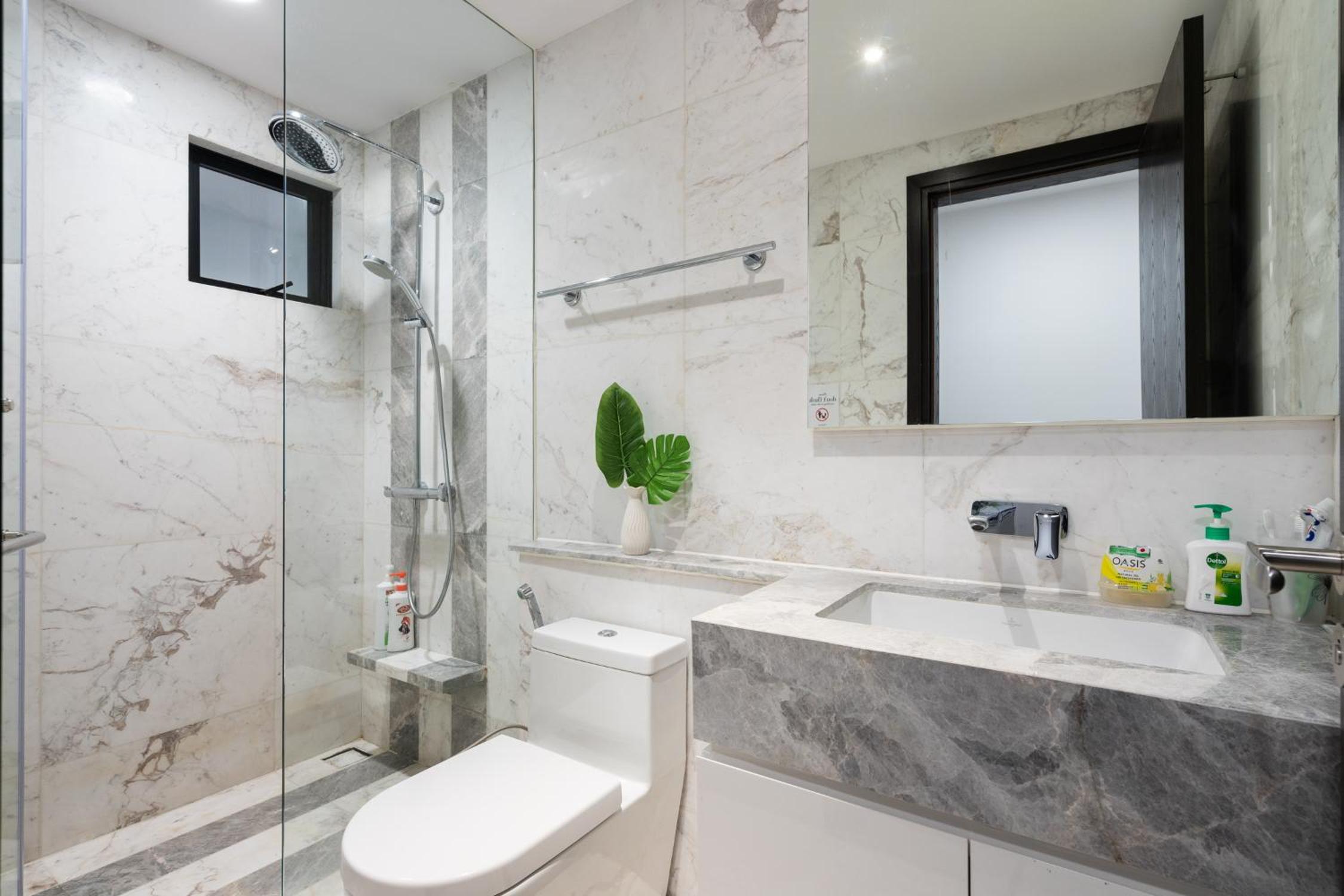Modern District 1 2BR&3BR D1&Zenity apartment OUTDOOR Jacuzzi Pool